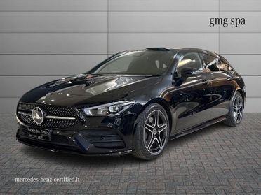 Mercedes-Benz CLA Shooting Brake 200 d Premium auto