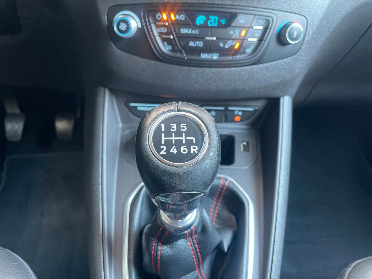 Ford Tourneo Courier 1.0 EcoBoost 100 CV Plus