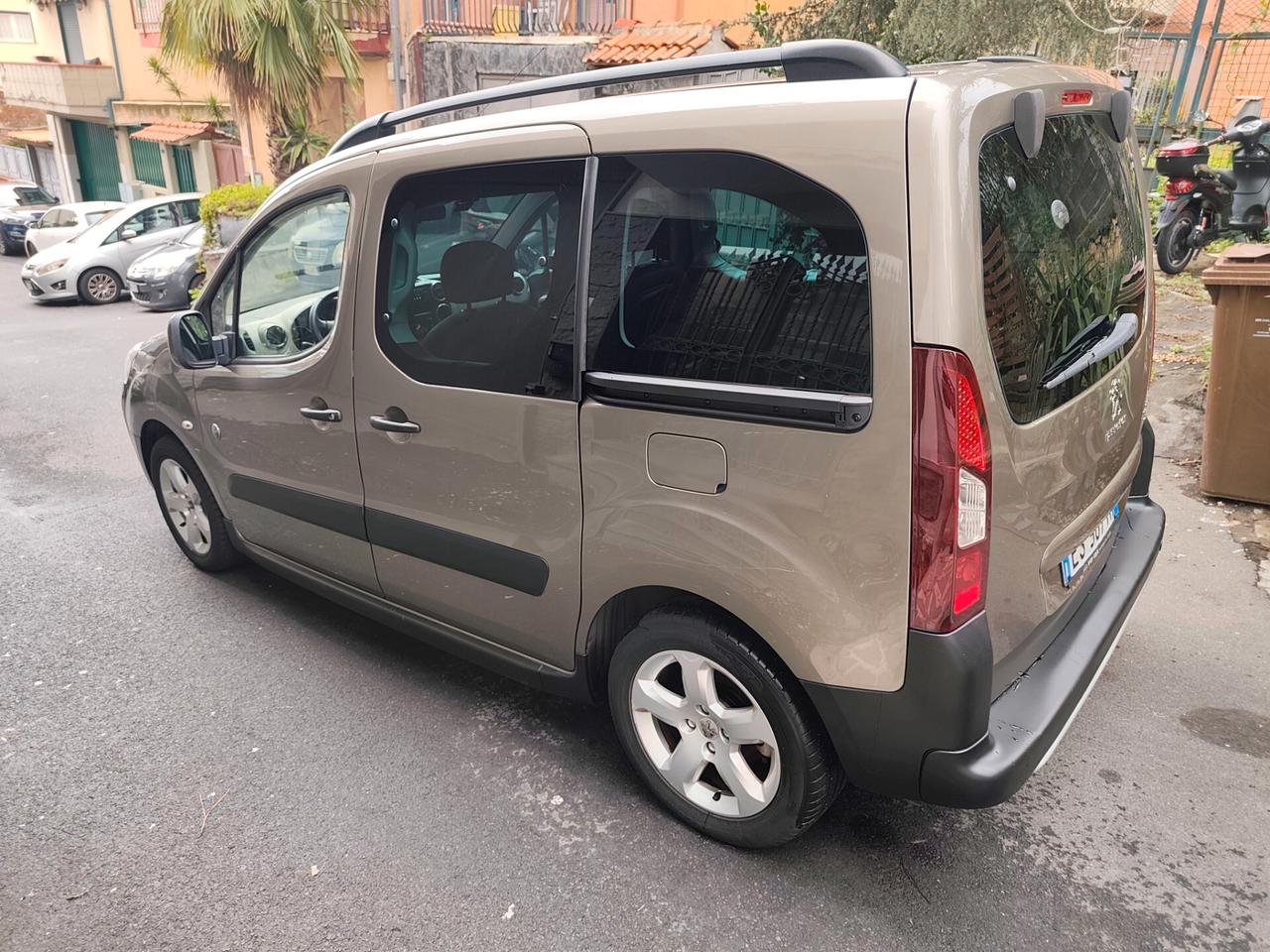 Peugeot Partner Tepee 1.6 HDi 92CV Outdoor 2013