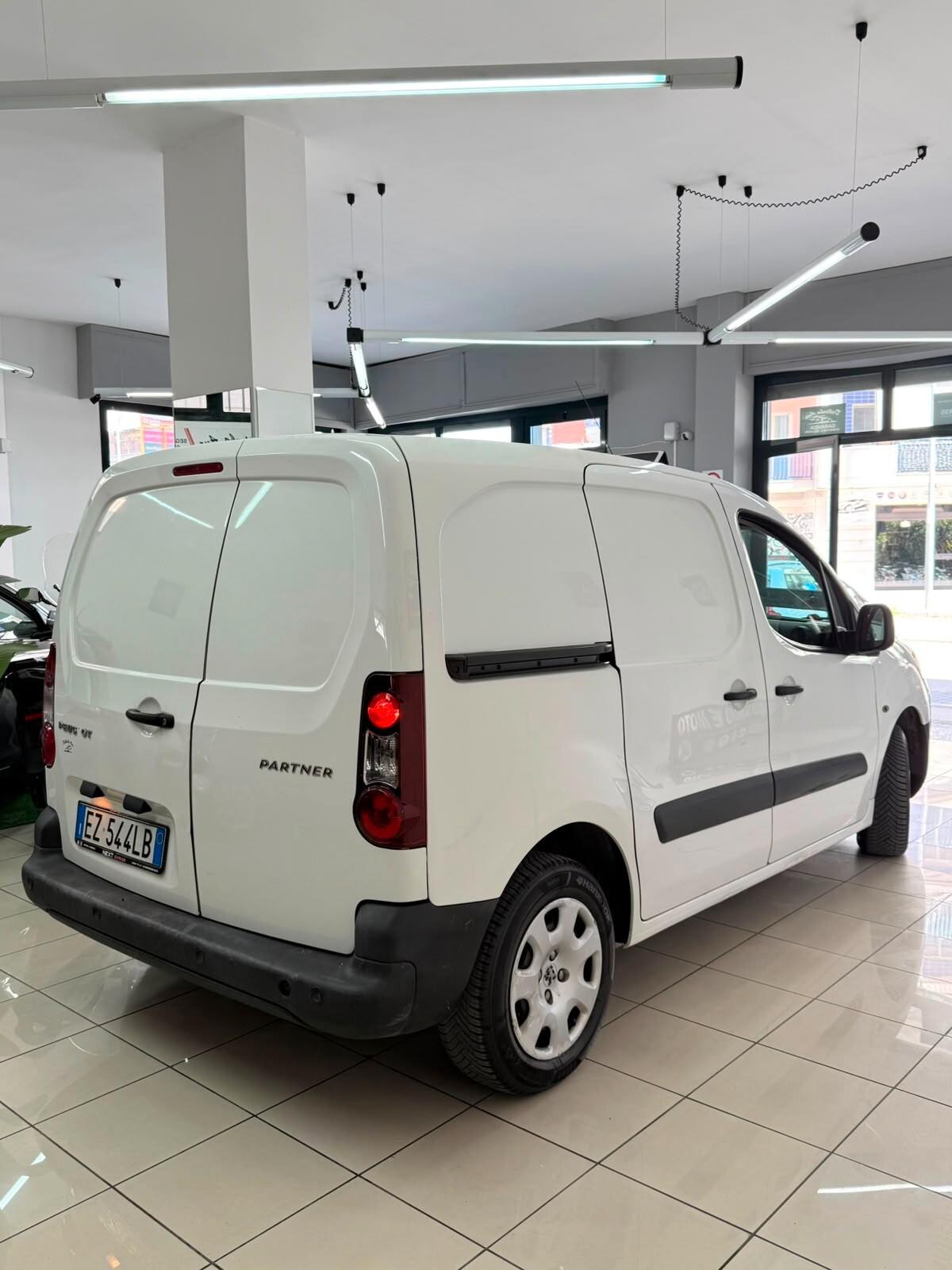 Peugeot Partner Tepee BlueHDi 75 Access