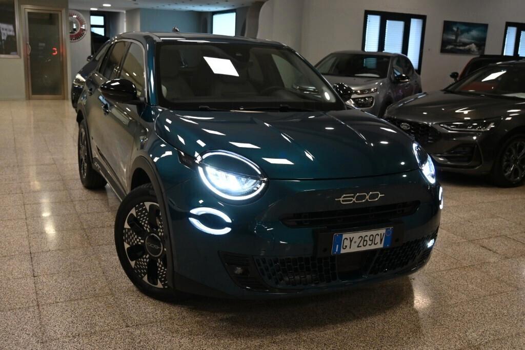 FIAT 600 HYBRID 136CV AUTOMATICA LA PRIMA – 23.000 KM – FULL OPTIONAL