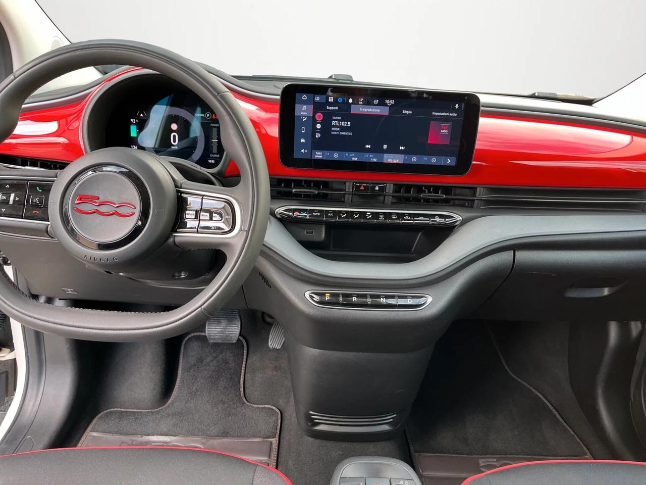 Fiat 500 500e Berlina 23,65 kWh Red