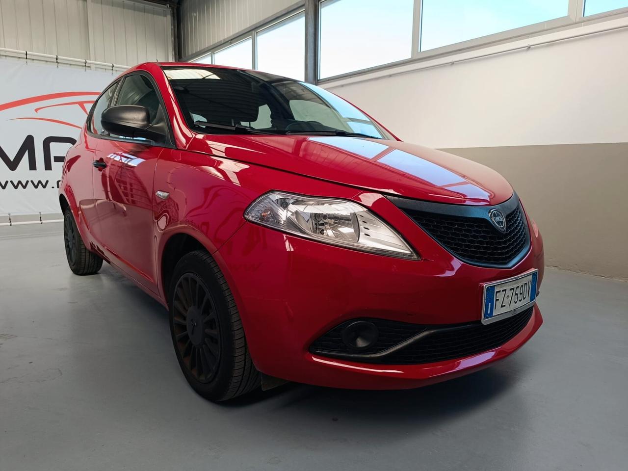 Lancia Ypsilon 1.2 69 CV 5 porte GPL Ecochic Gold