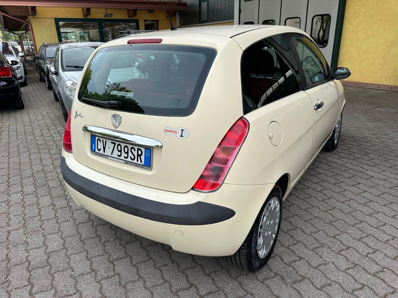Lancia Ypsilon 1.2 Argento