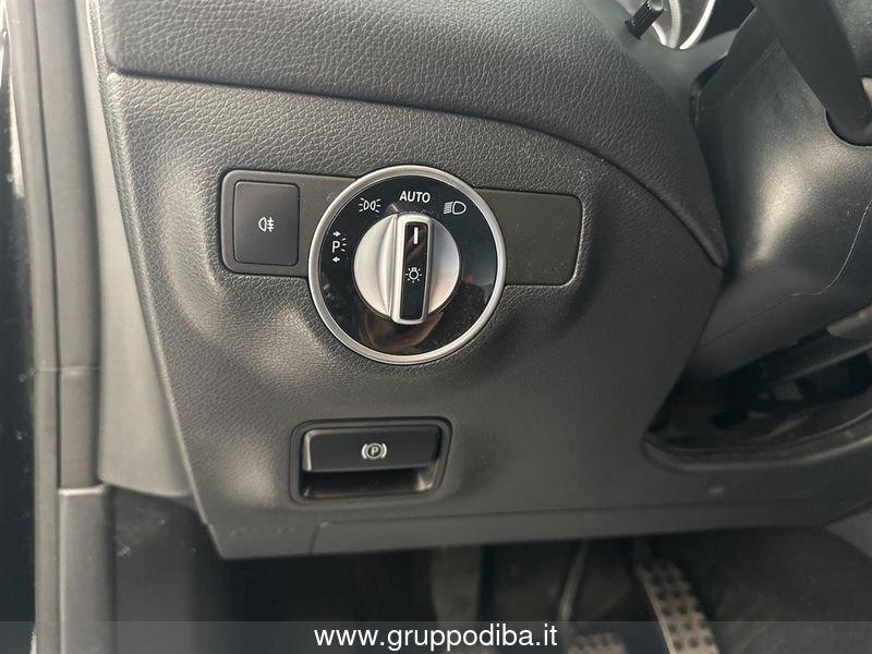 Mercedes-Benz CLA Classe - C117 Diesel 180 d Premium FL