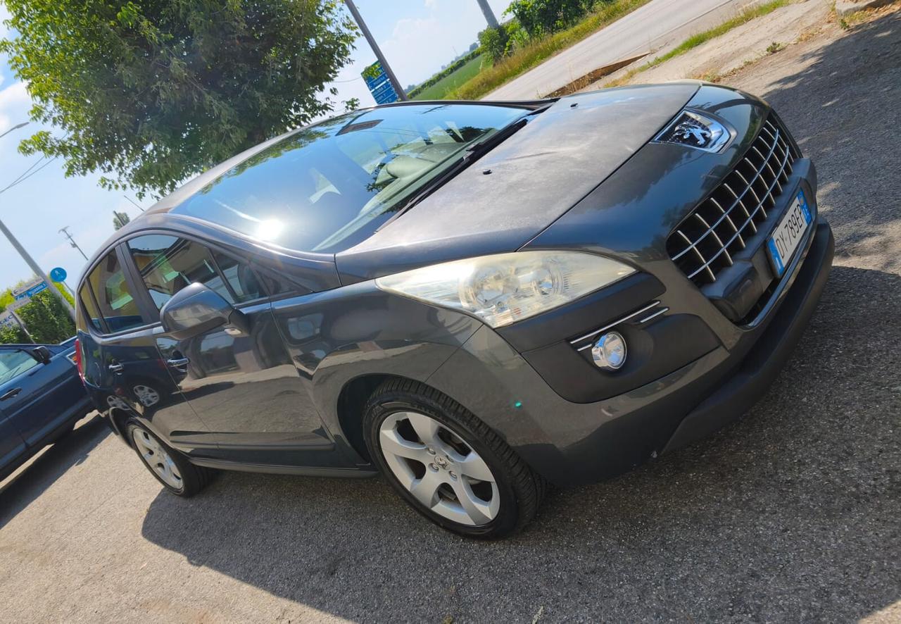 Peugeot 3008 1.6 HDi 110CV cambio robotizzato Tecno