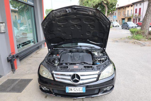 MERCEDES-BENZ C 220 CDI S.W. Avantgarde AMG NAVI Comand Xenon PDC