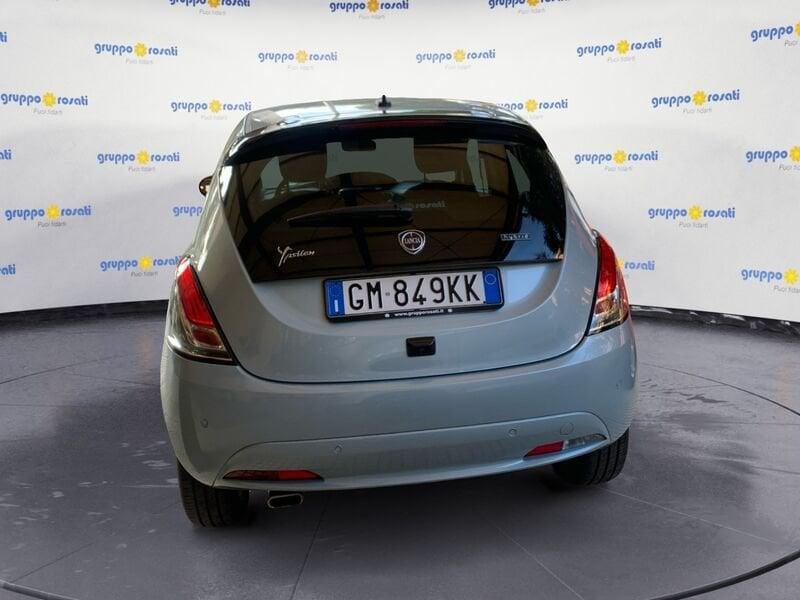 Lancia Ypsilon New 5 porte My23 1.0 Firefly 70 CvStartstop Hybrid Gold Plus