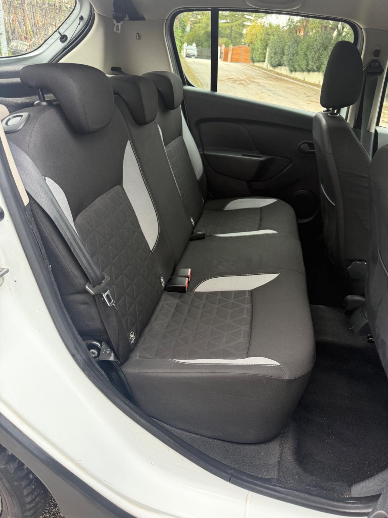 Dacia sandero stepway benzina NEOPATENTATI unipropr