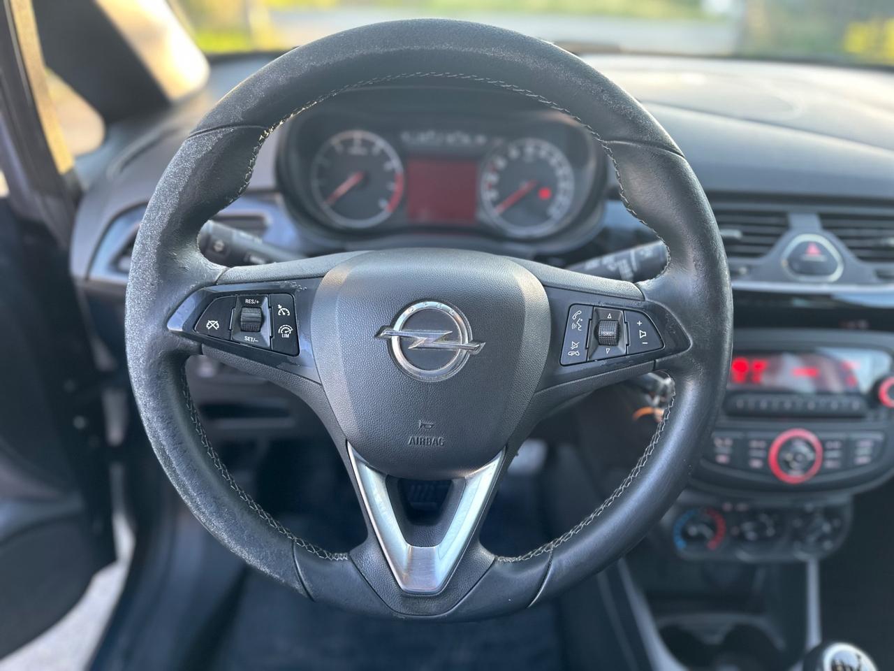 Opel Corsa 1.2 5 porte Cosmo