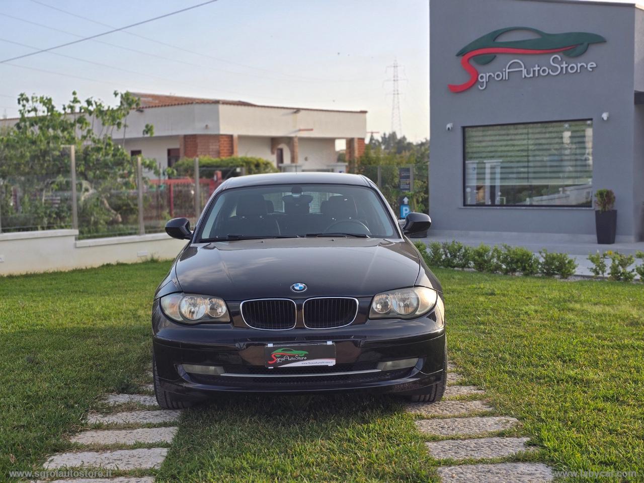 BMW 120d 5p. Futura DPF