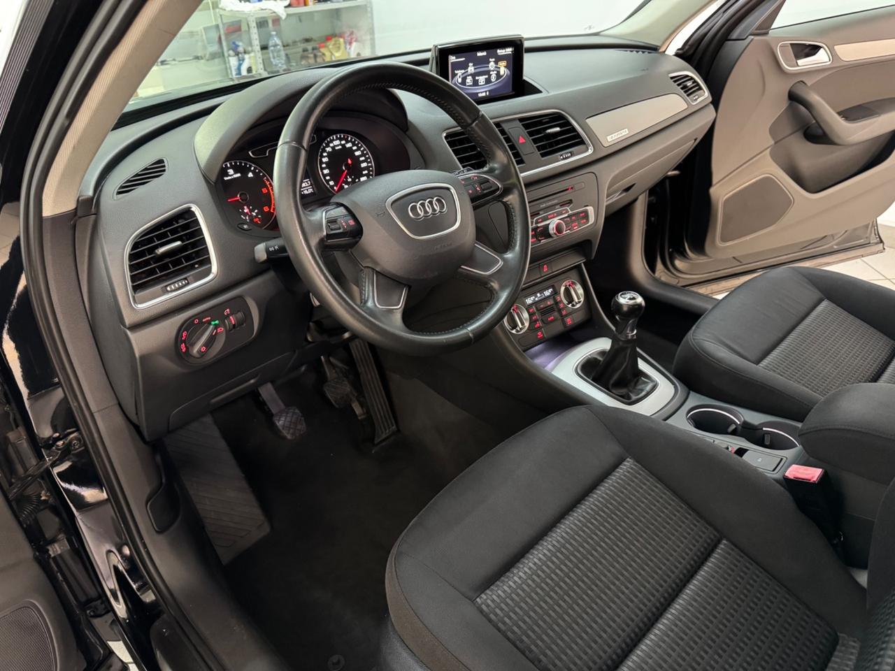 Audi Q3 2.0 TDI Quattro 140/CV con Tetto Apribile