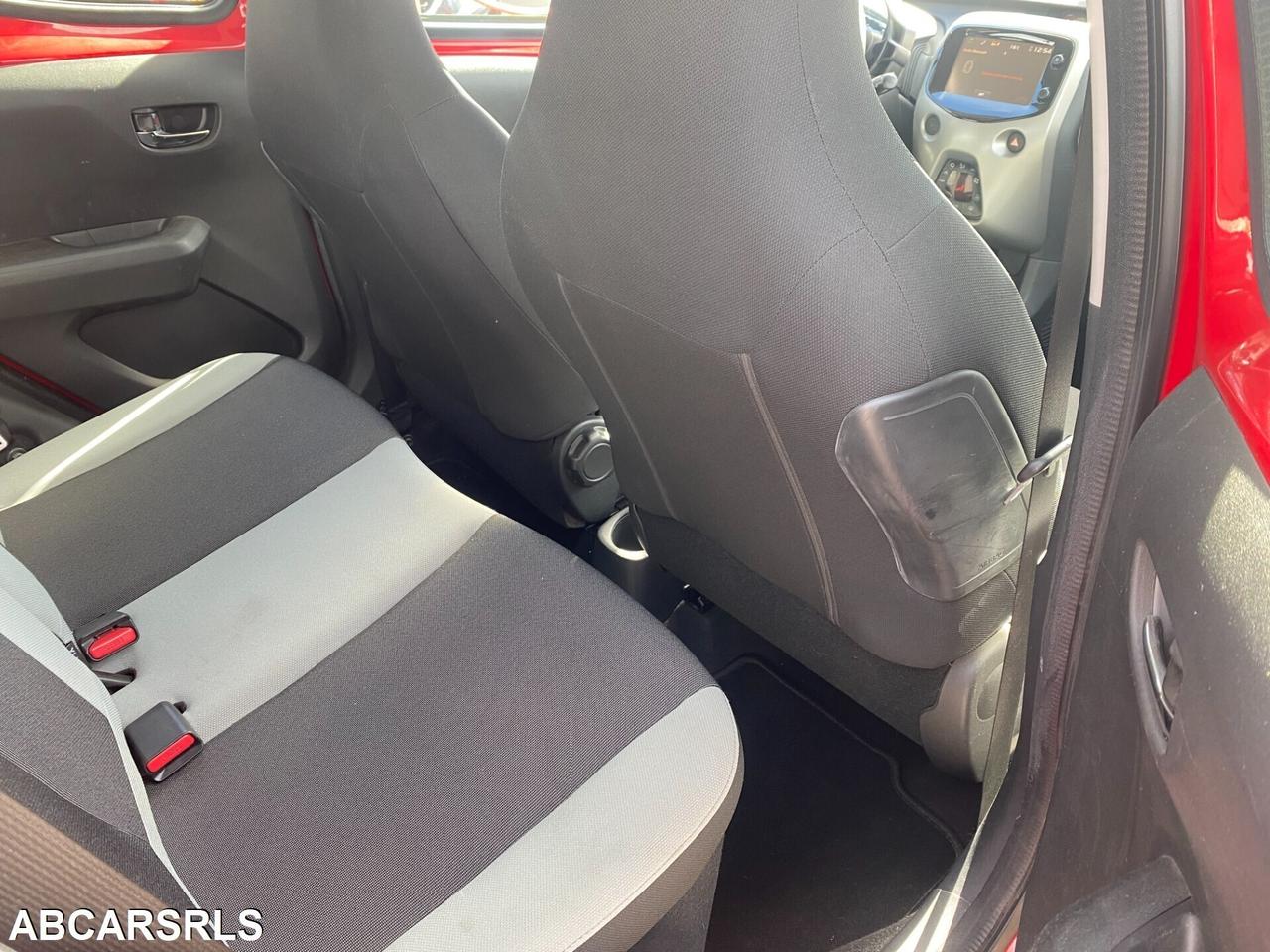 TOYOTA - Aygo - 1.0 VVT-i 69 CV x-play - UNIPRO. -