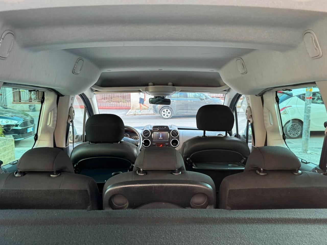 PEUGEOT PARTNER TEPEE 1.6 HDI 120 OUTDOOR 5 POSTI