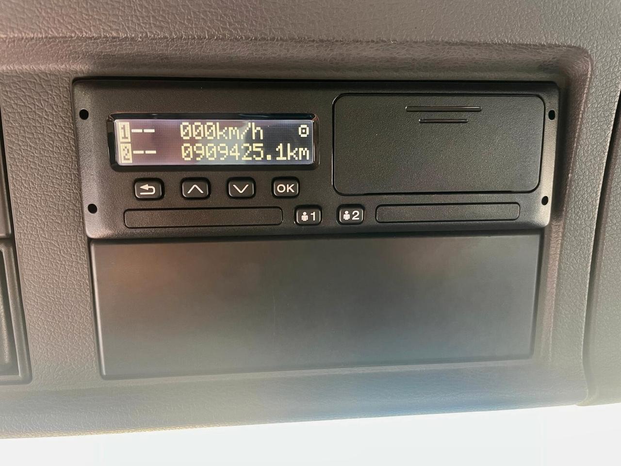 Volvo FL6-250 - CISTERNA TRASPORTO CARBURANTE CON POMPA CONTALITRI