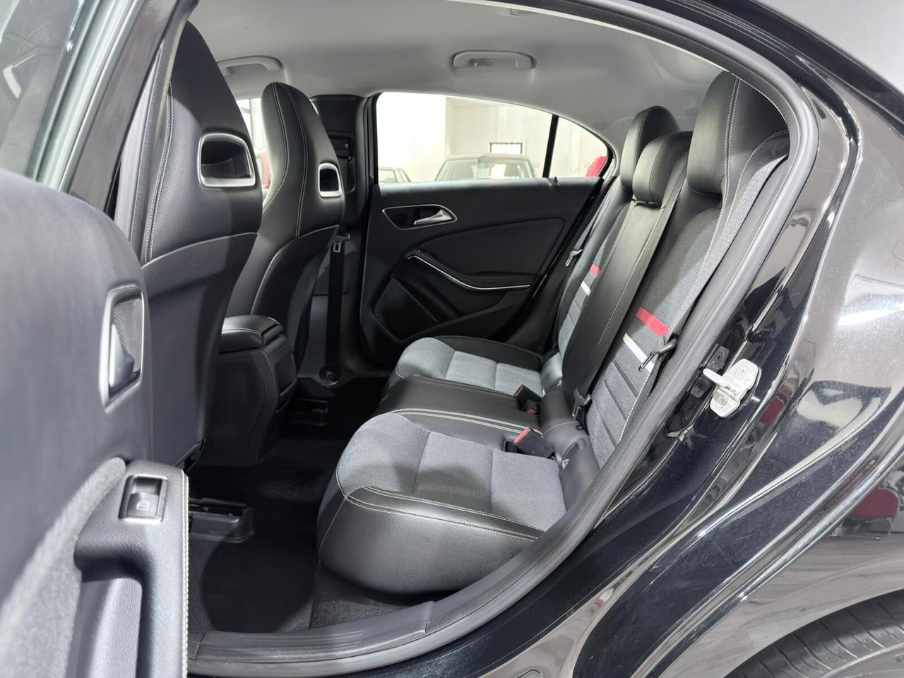 MERCEDES A180 CDI 1.5 109CV AUTO BUSINESS 2015