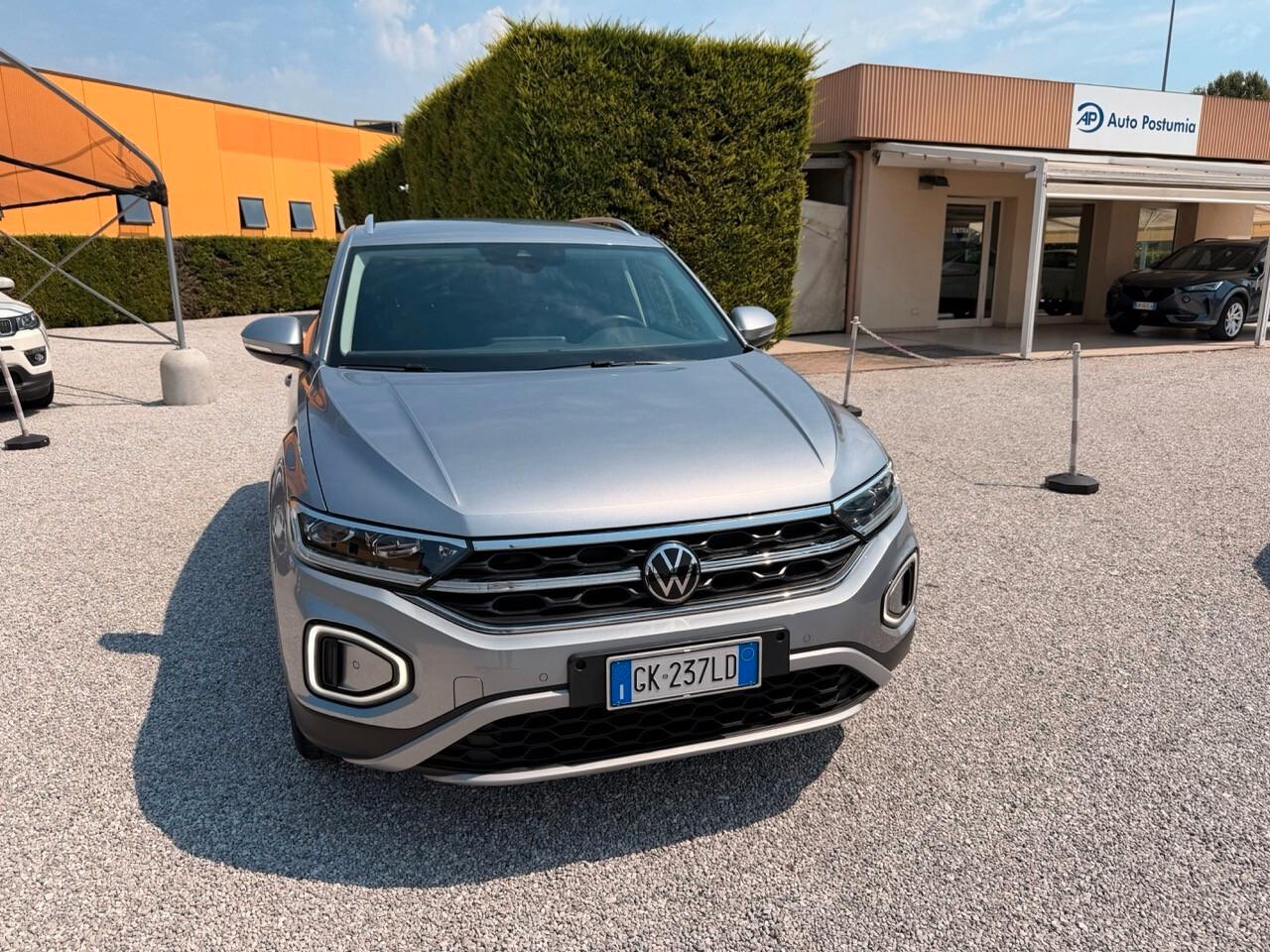 Volkswagen T-Roc 1.0 tsi Style 110cv - ok Neo Patentati