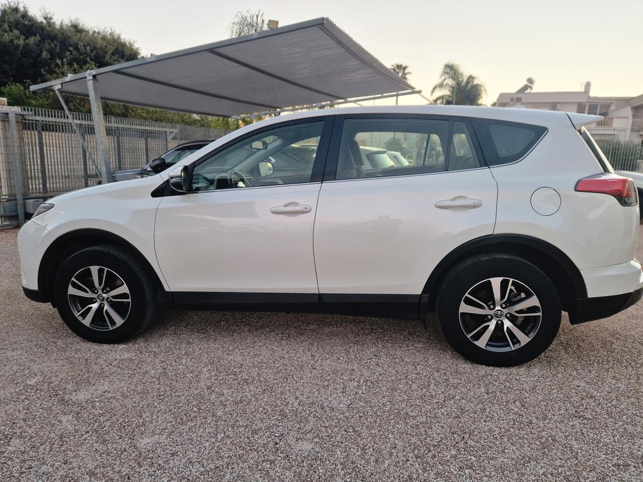 Toyota RAV 4 RAV4 2.0 D-4D 2WD Exclusive