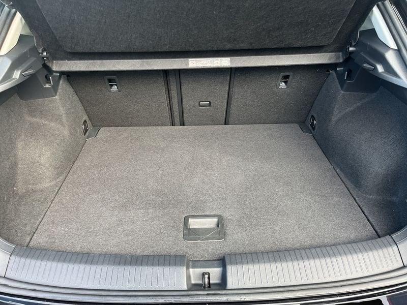 Volkswagen T-Roc 1.6 TDi UNITED-KEYLESS START/COCKPIT