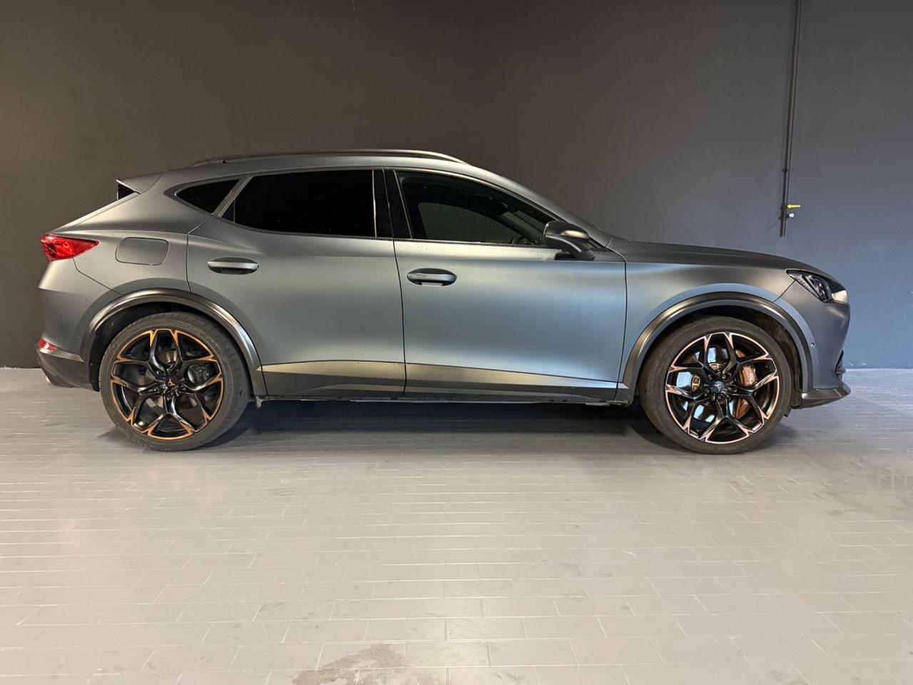 Cupra Formentor 2.5 TSI 4Drive DSG VZ5 Taiga Grey