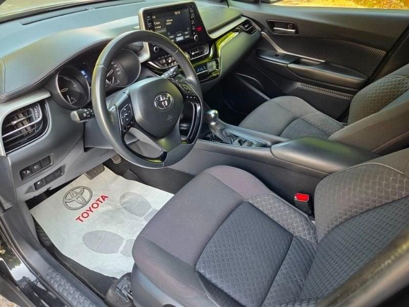 Toyota C-HR (2016-2023) 1.8 Hybrid E-CVT Active