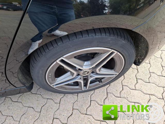 MERCEDES-BENZ A 200 d Automatic Premium