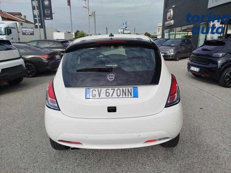 Lancia Ypsilon Ypsilon 1.0 FireFly 5 porte S&S Hybrid Platino