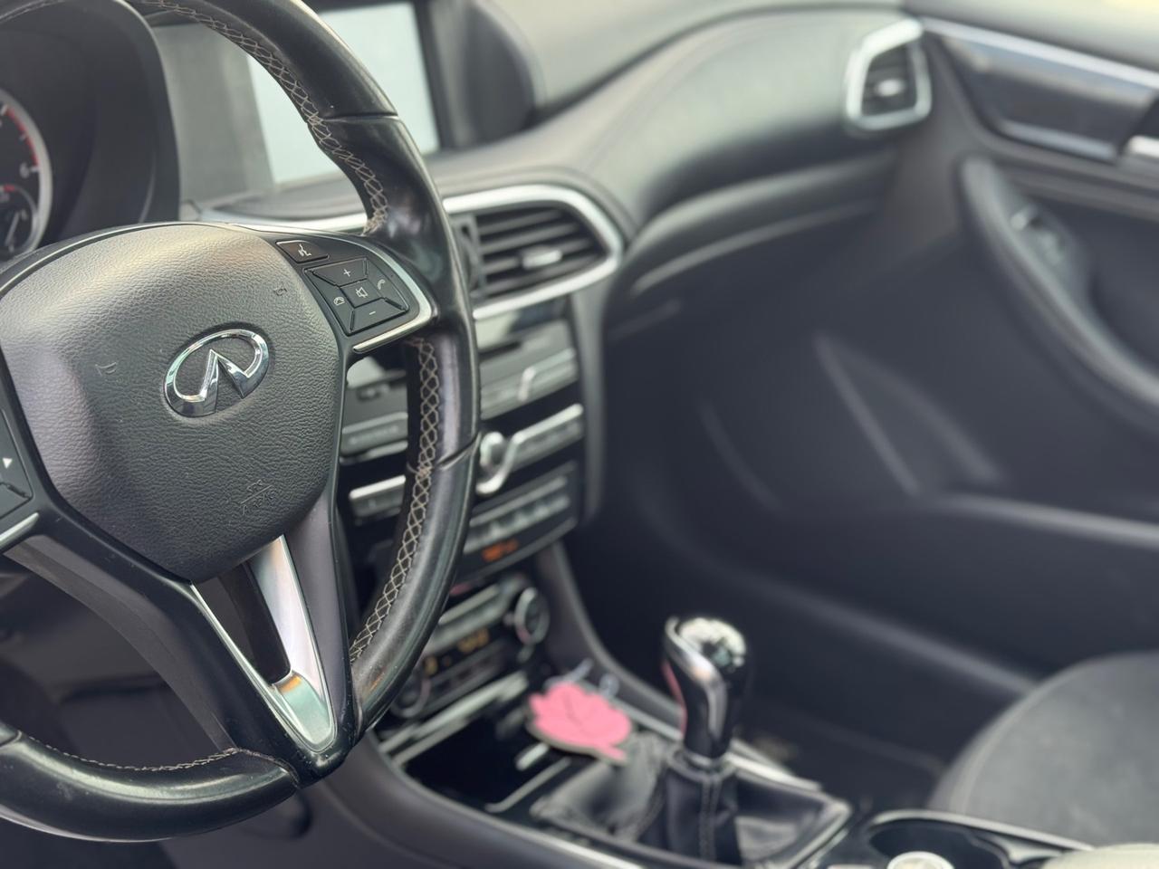 INFINITI Q30 1.5 D 110 CV PREMIUM TETTO