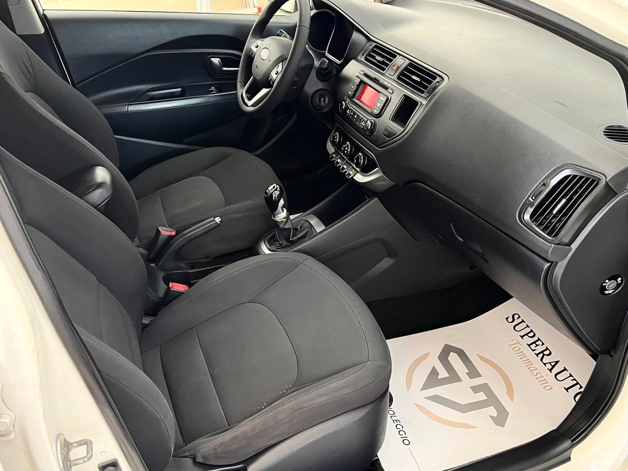 Kia Rio 1.4 CRDi WGT 5p. EX