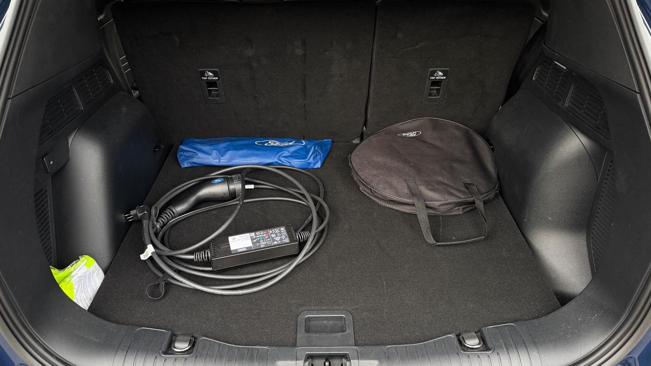 FORD KUGA 2WD 2.5 PLUG-IN HYBRID ST-LINE AT5 CVT 225CV - FULL LED