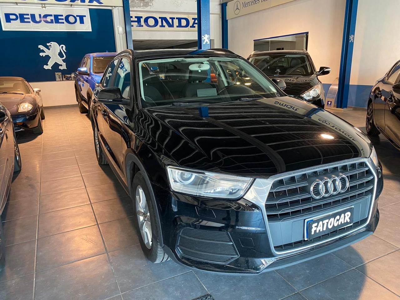 Audi Q3 2.0 TDI 120 CV Business