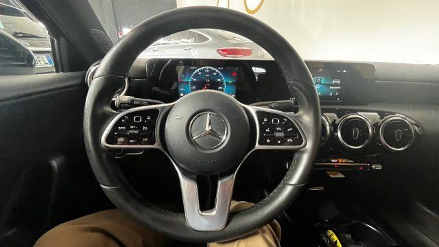 MERCEDES-BENZ A 180 d Automatic Sport