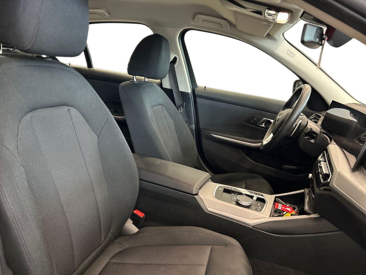 BMW 318d mhev 48V auto
