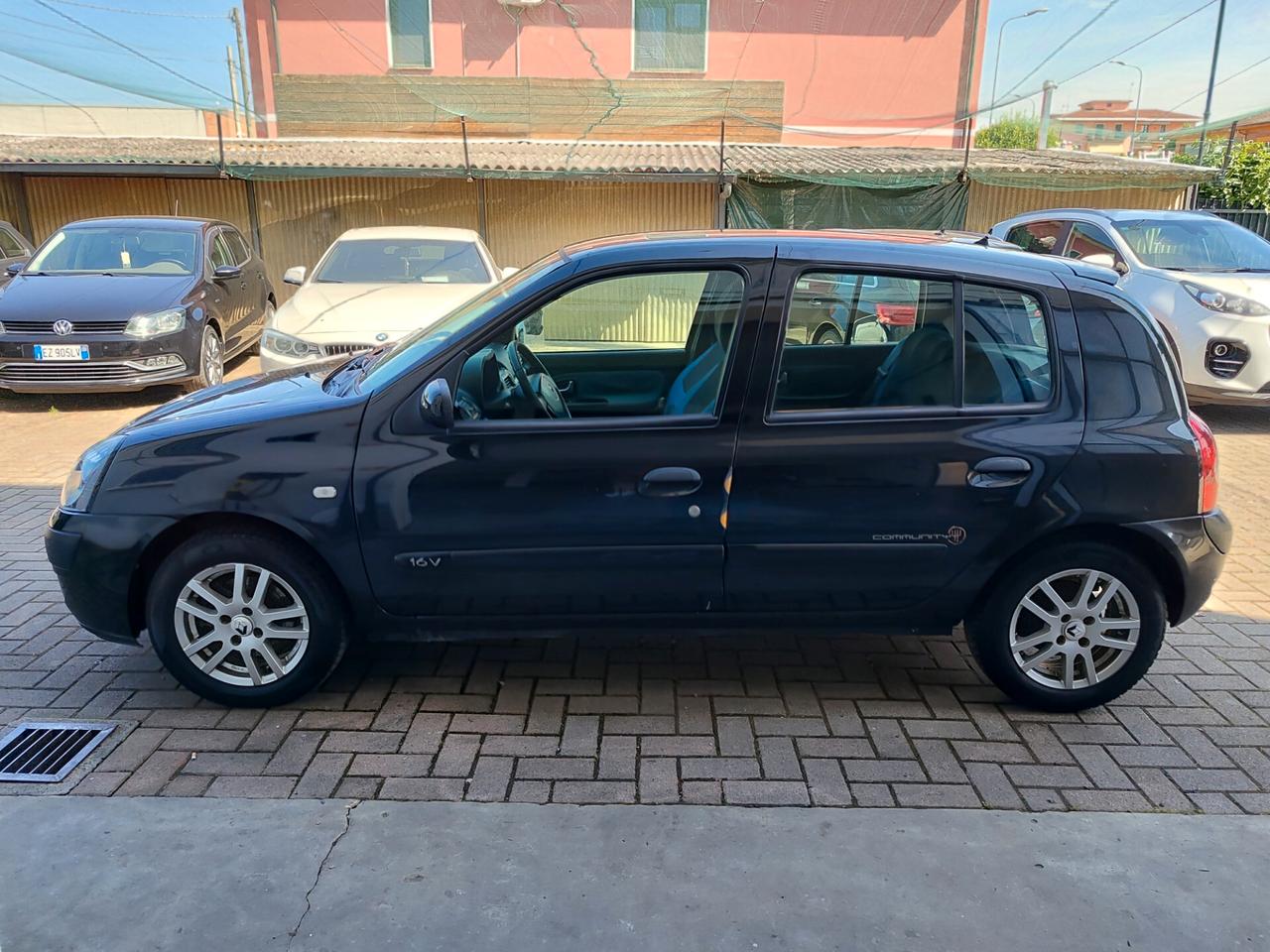 Renault Clio 1.2 cat 5 porte Confort Authentique