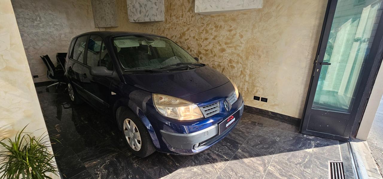 Renault Scenic Scénic 1.6 16V Luxe Dynamique