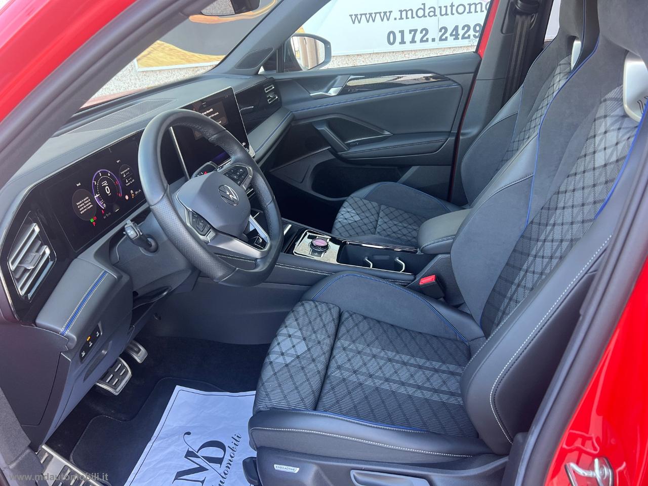 VOLKSWAGEN Tiguan 2.0 TDI 150CV SCR DSG R-Line NUOVO MODELLO IVA ESPOSTA