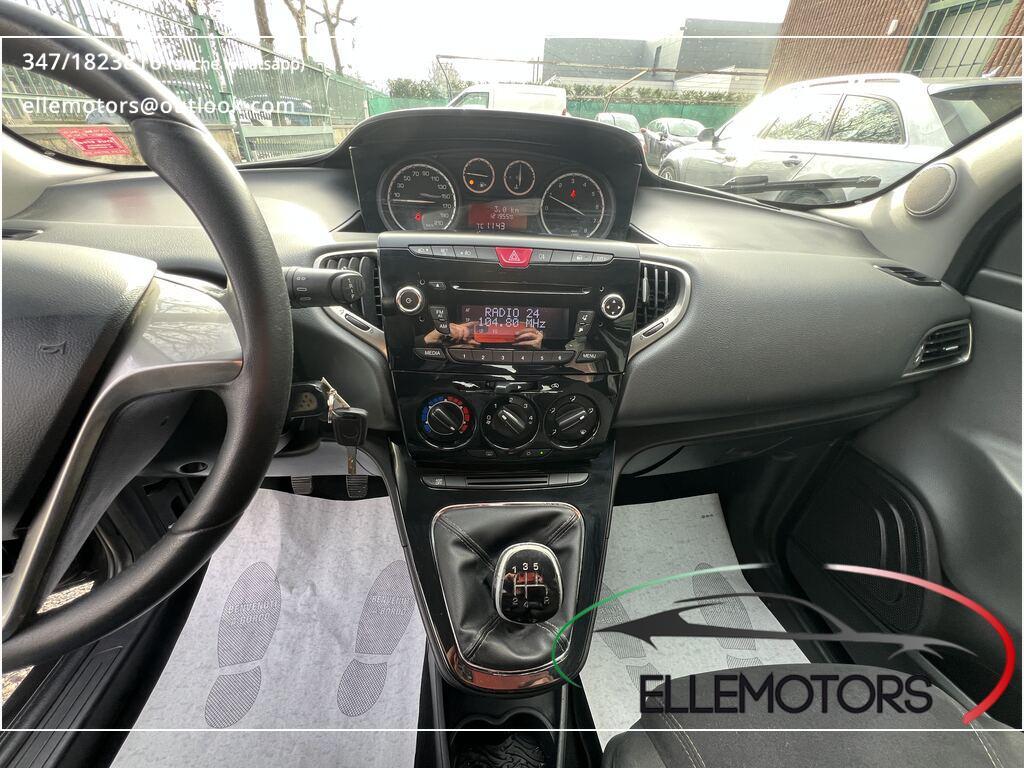 Lancia Ypsilon 5 Porte Ypsilon 1.2 5 POSTI - NEOPATENTATI