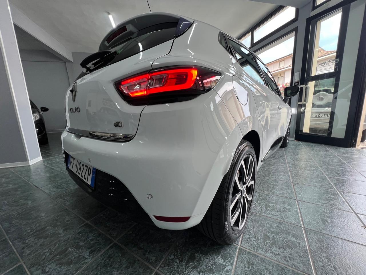 Renault Clio 1.5 dci 75 CV INTENS 2016