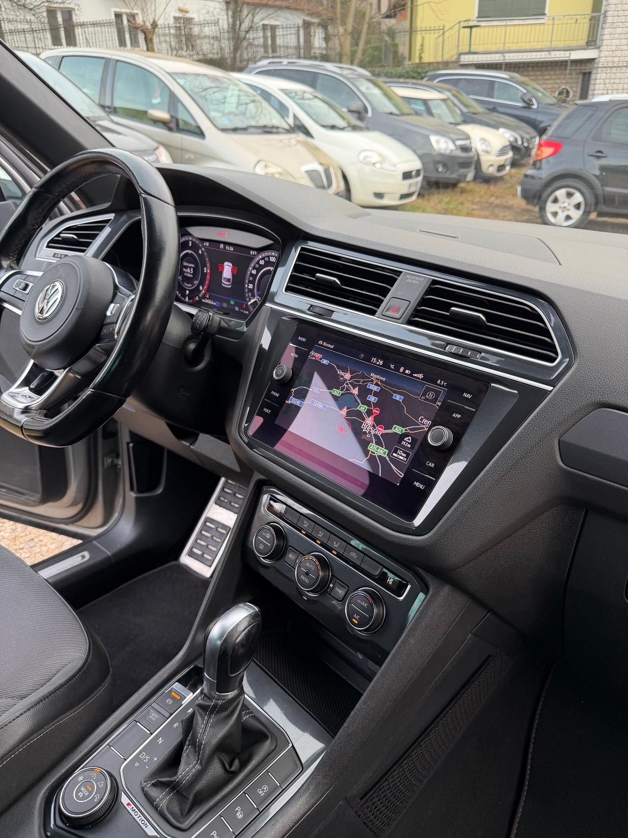 Volkswagen TIGUAN 2.0 TDI RLINE DSG 4MOTION MATRIX