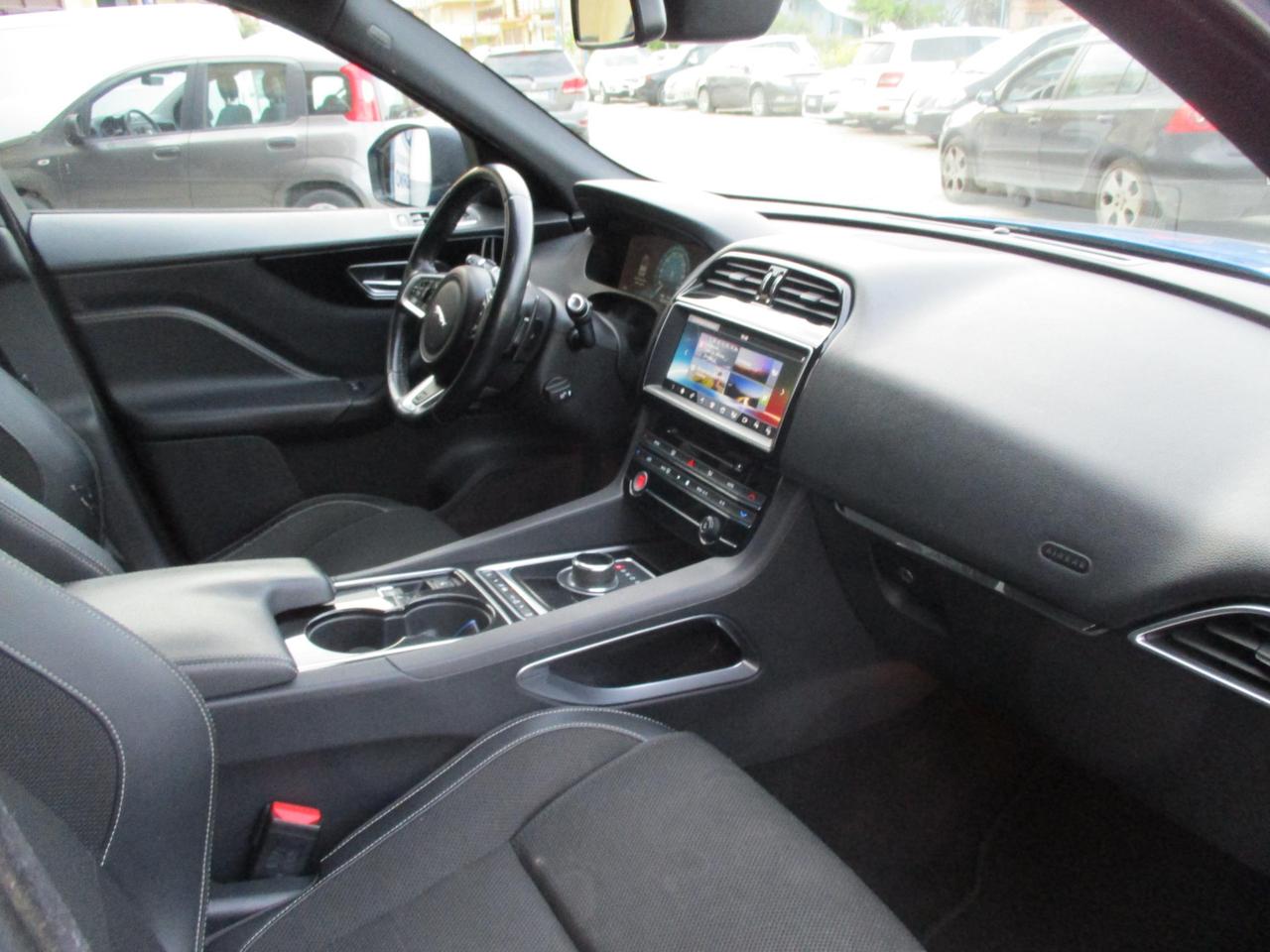 Jaguar F-Pace 2.0d R-Sport awd 180cv auto * MOTORE NUOVO*