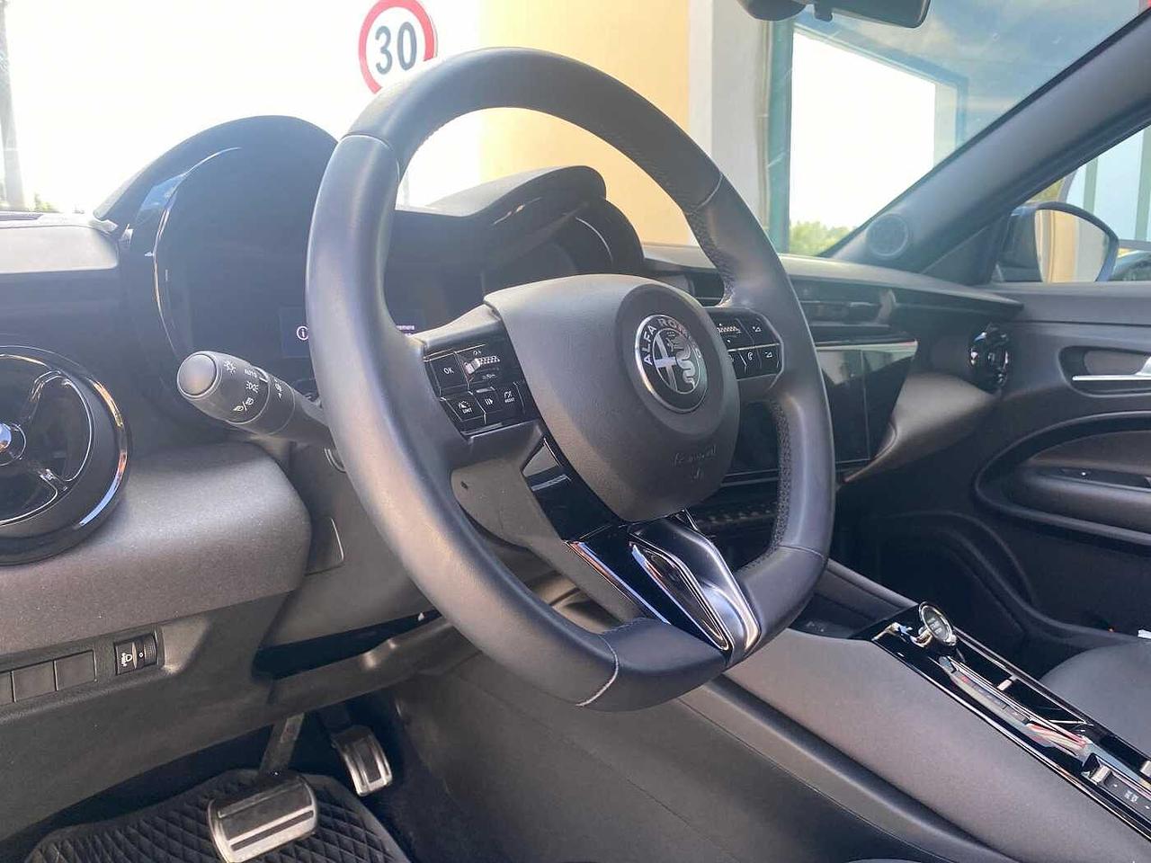 Alfa Romeo Junior 1.2 136 CV Hybrid eDCT6