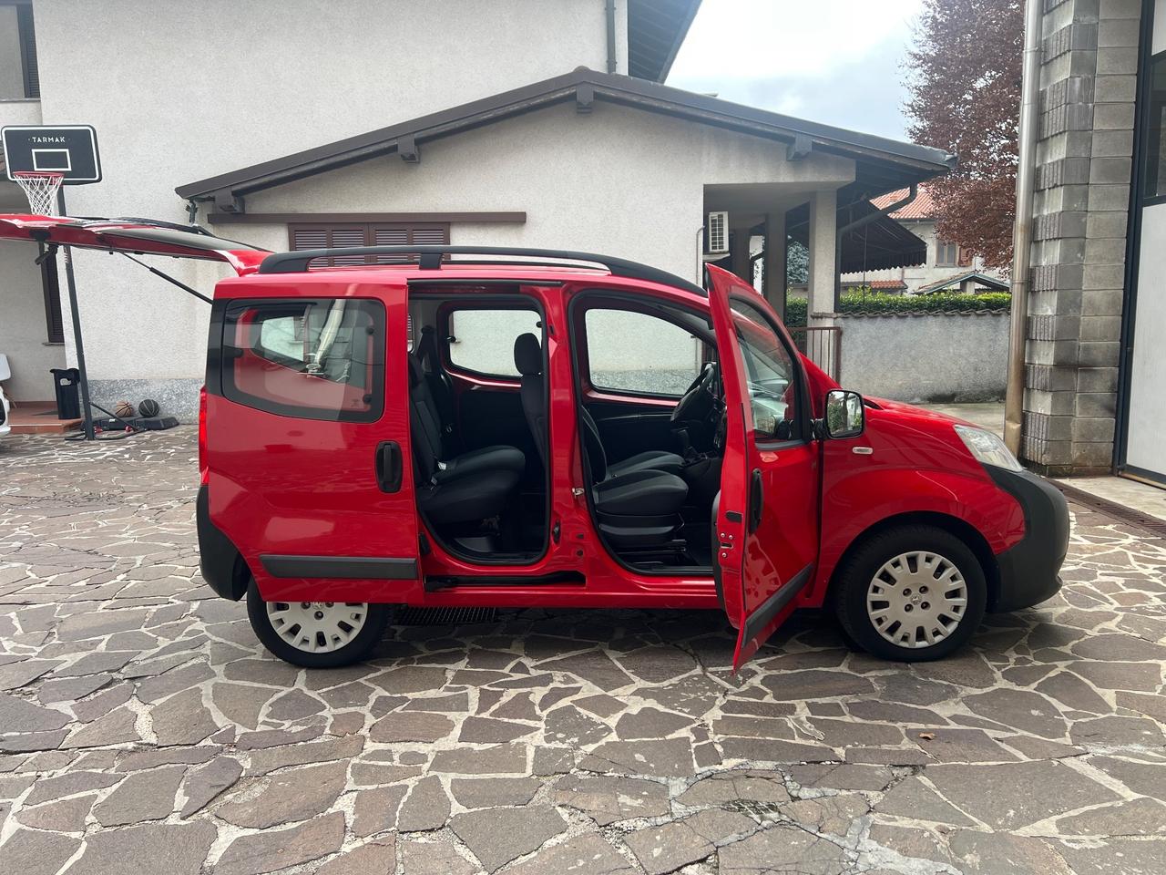 Peugeot Bipper Tepee 1.3 HDi 75 FAP Stop&Start Family
