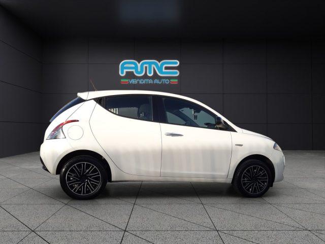 LANCIA Ypsilon 1.0 FireFly 5 porte S&S Hybrid Alberta Ferretti