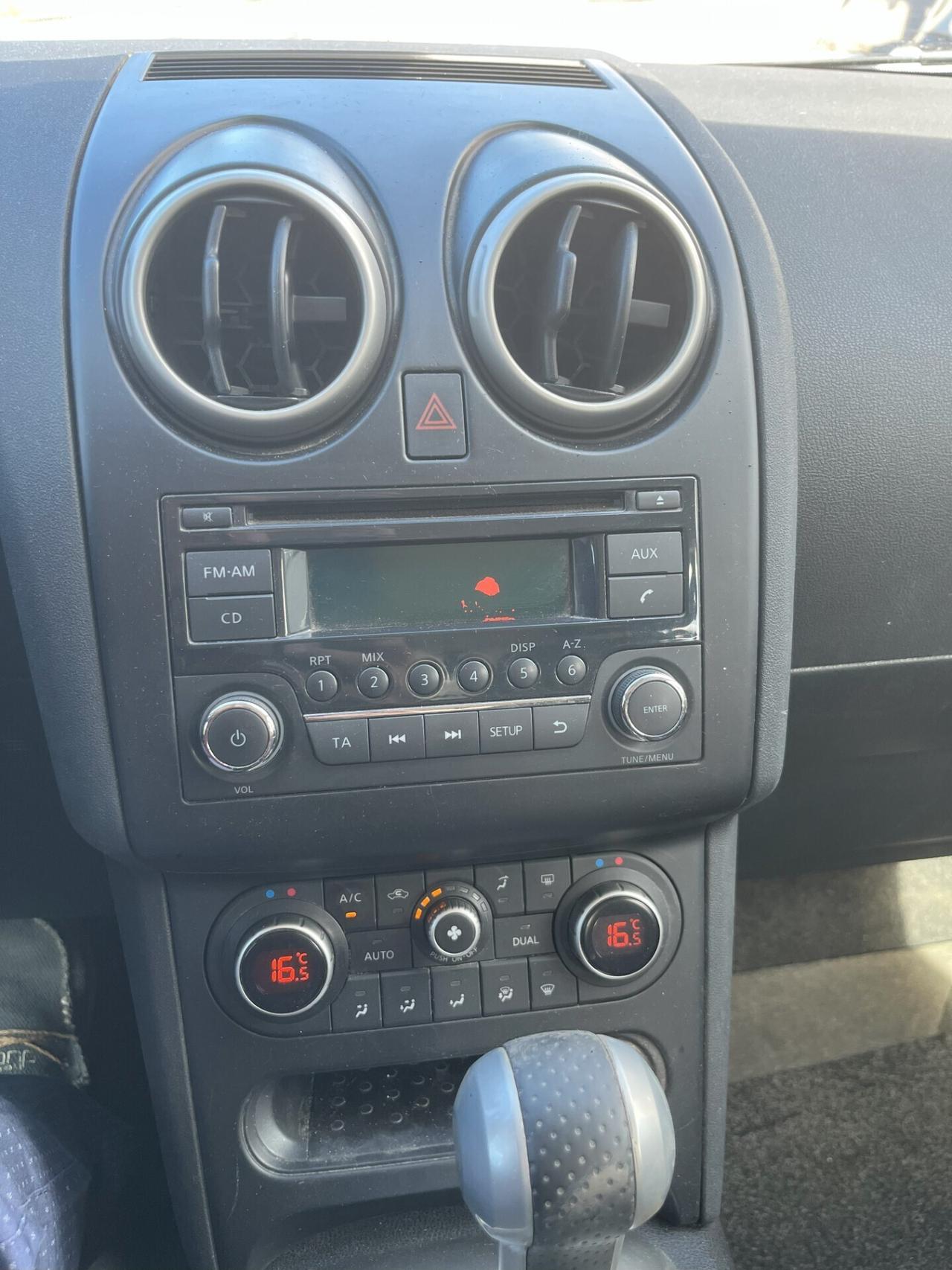 Nissan Qashqai 2.0 dCi DPF Tekna