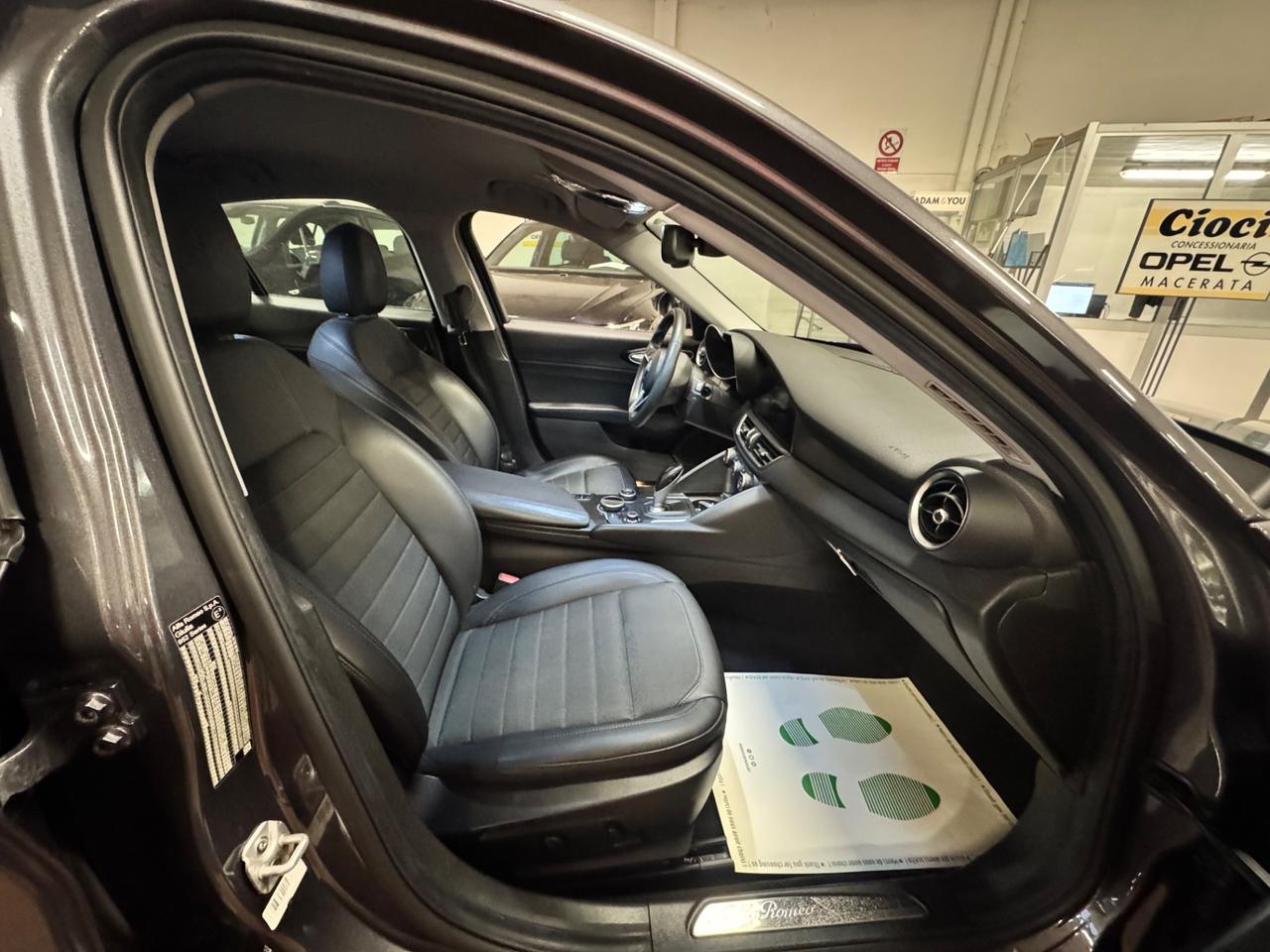 Alfa Romeo Giulia 2.2 Turbodiesel 180 CV AT8 AWD Q4 Super