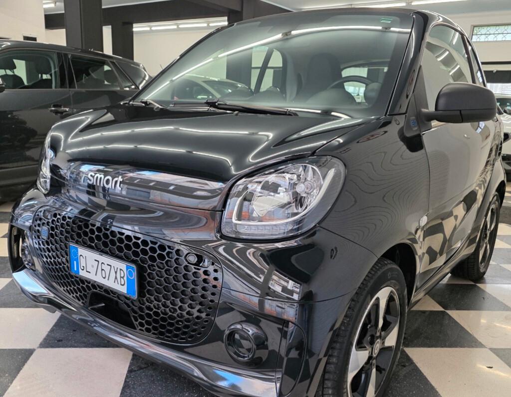 Smart ForTwo EQ elettrica cabrio Passion