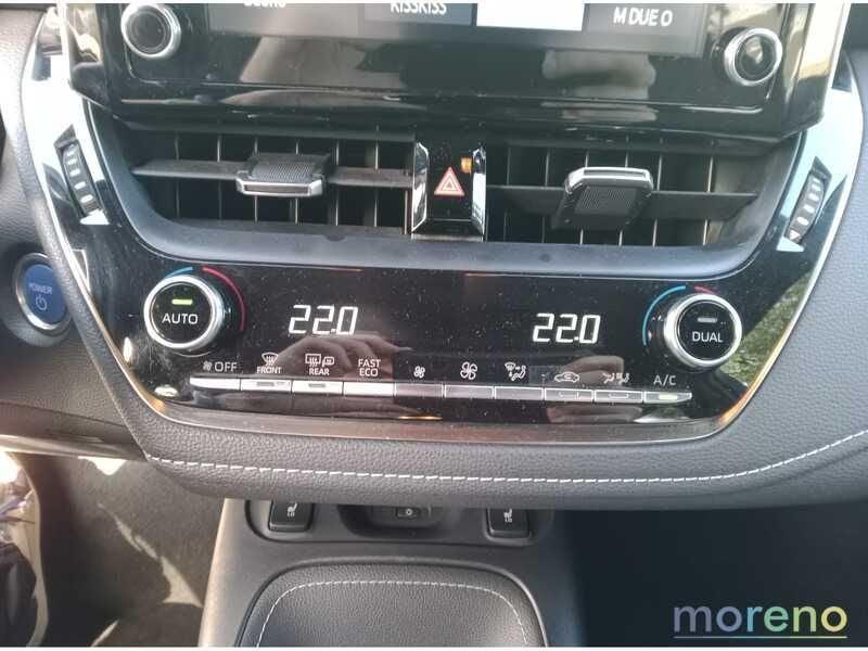 Toyota Corolla TS 2.0 Hybrid CVT Style