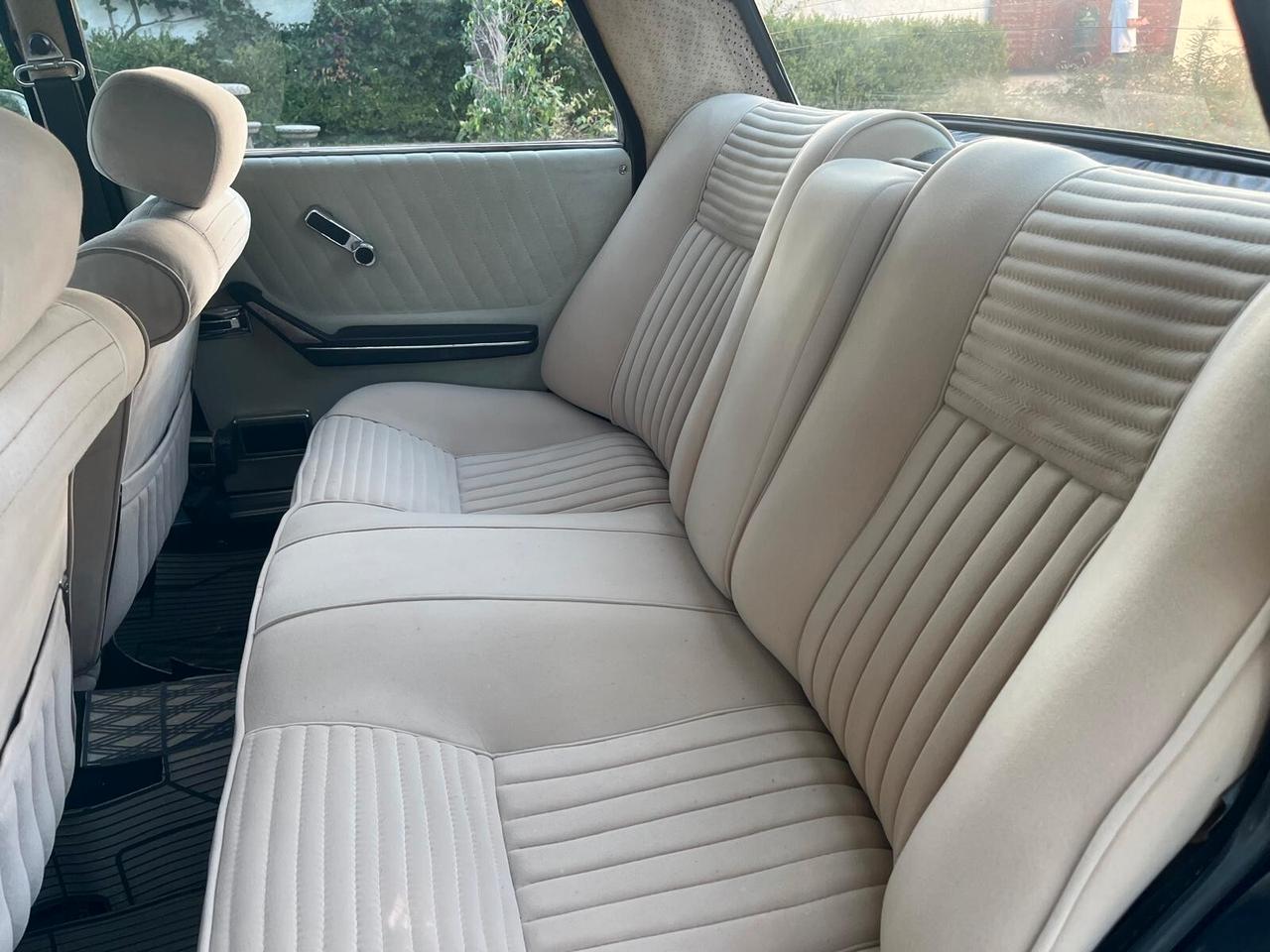 Alfa Romeo 2000 berlina