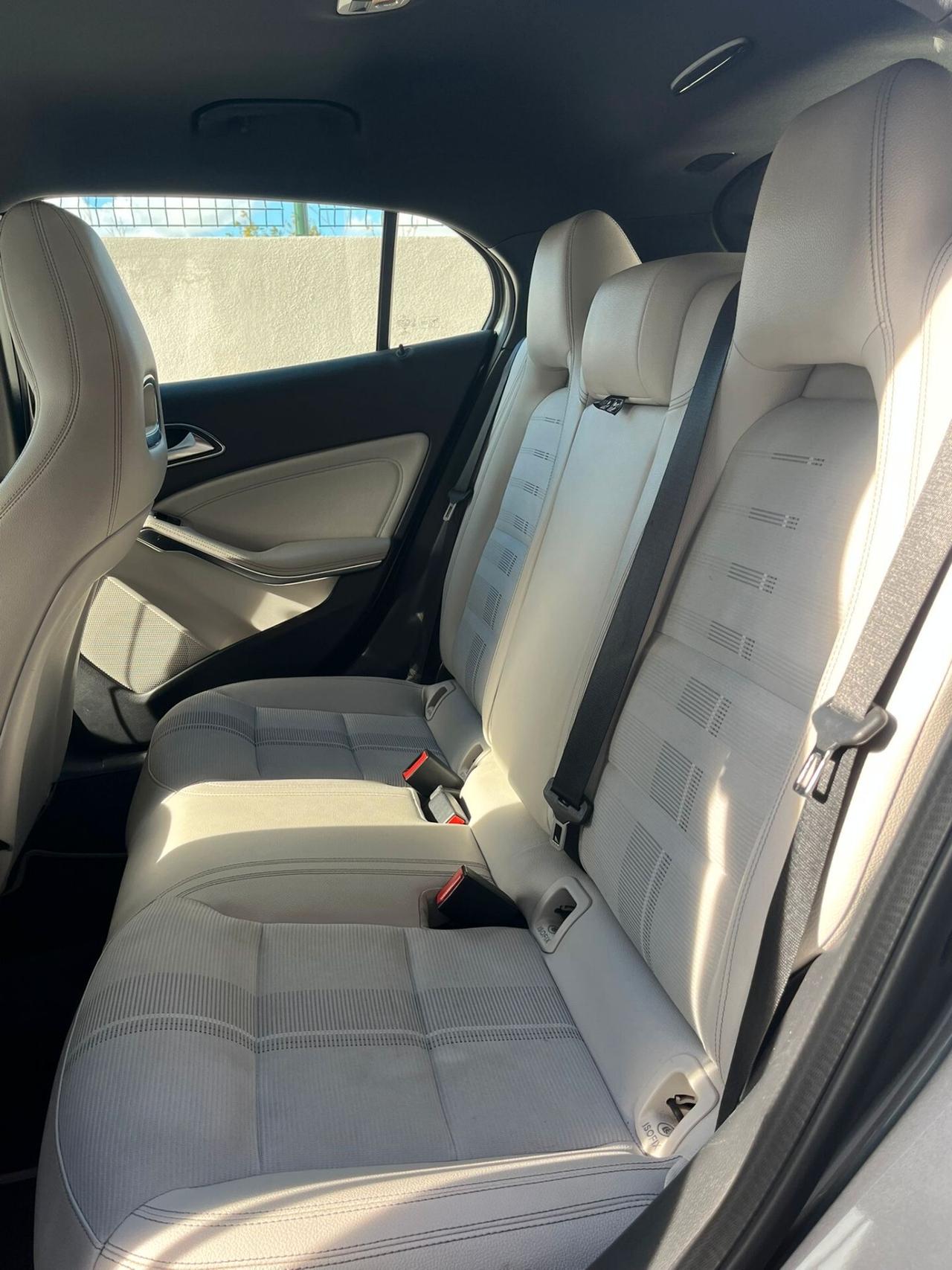 Mercedes-benz GLA 220 d Automatic Sport