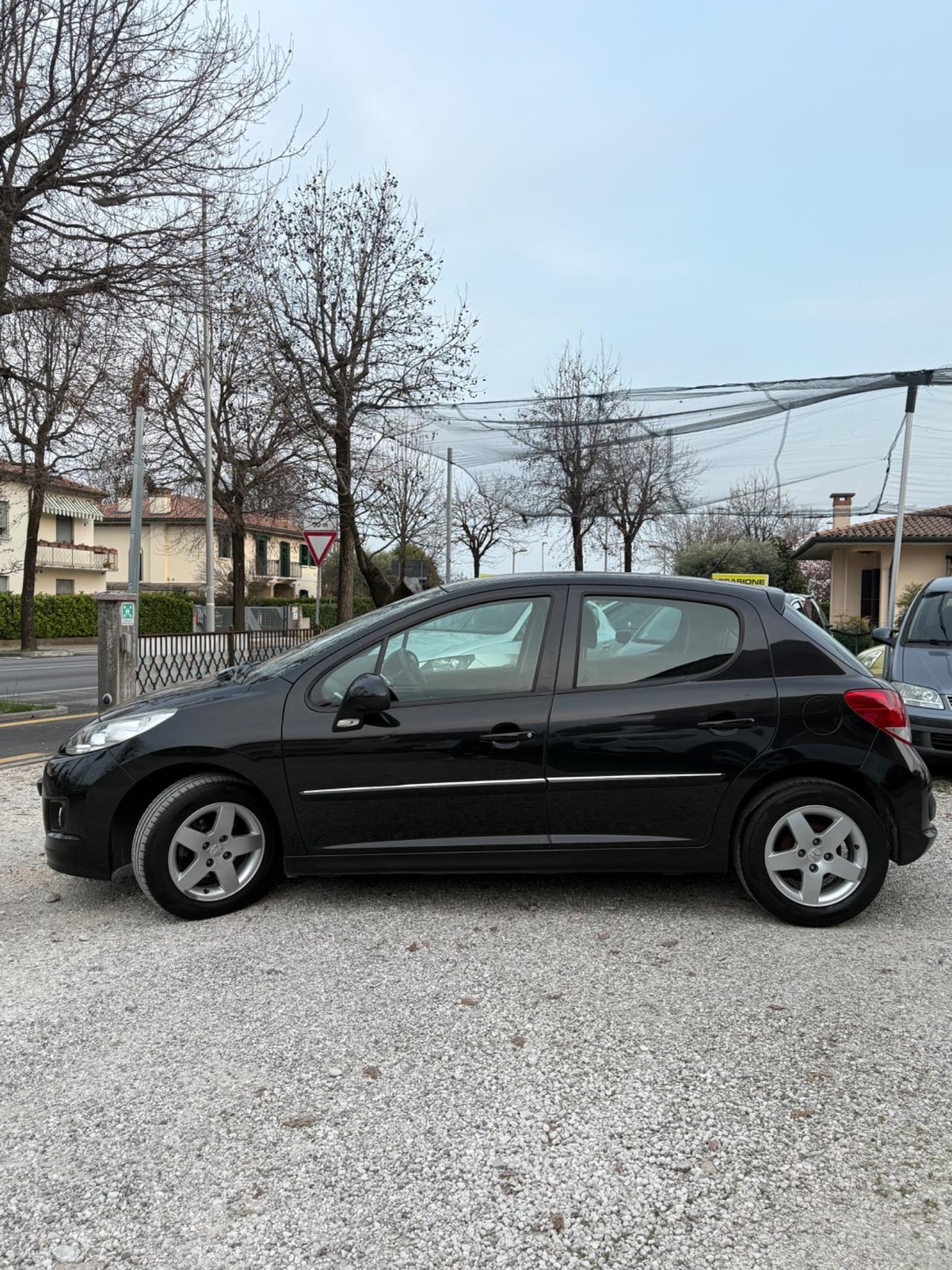 Peugeot 207 1.4 HDi 70CV FAP 5p. XS